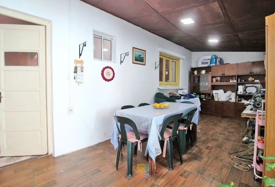 ALQUILER CASA EN VILLA ESPAÑOLA, 4 DORMITORIOS, ESCRITORIO, FRENTE Y FONDO, SIN GASTOS COMUNES