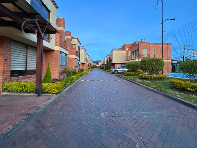 Casa de 4 alcobas en venta en Bojaca, Chía, 162 m² · foto 2 de 24