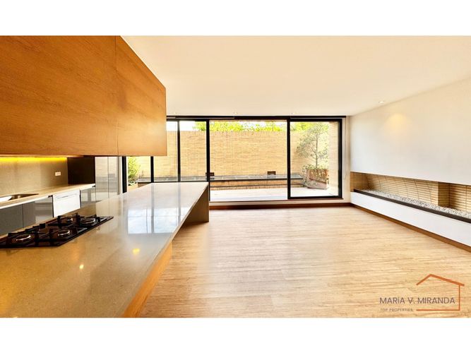 Apartamento de 2 alcobas en venta en Santa Barbara Alta, Bogotá, 193 m² · foto 12 de 24
