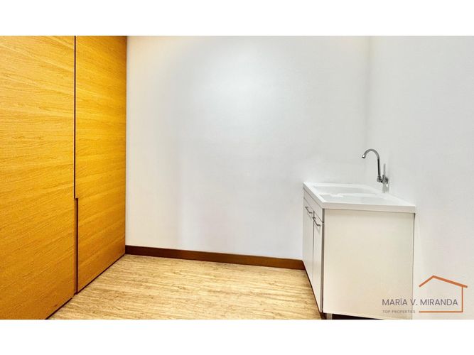 Apartamento de 2 alcobas en venta en Santa Barbara Alta, Bogotá, 193 m² · foto 16 de 24