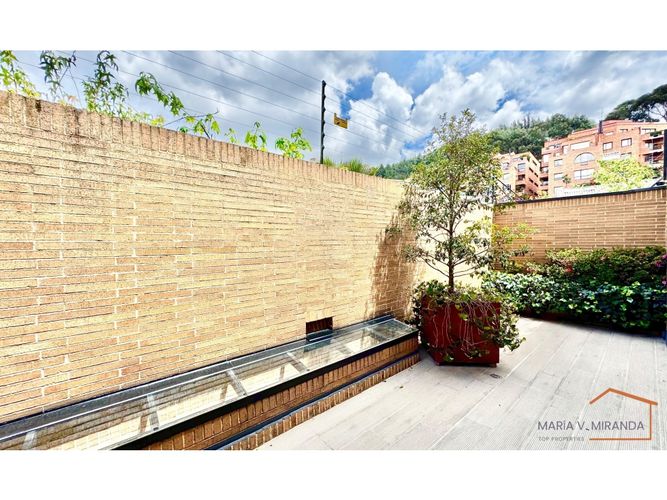 Apartamento de 2 alcobas en venta en Santa Barbara Alta, Bogotá, 193 m² · foto 19 de 24