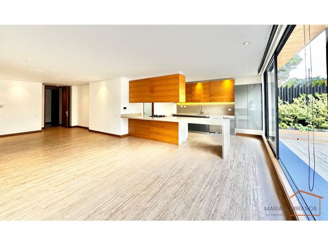 Apartamento de 2 alcobas en venta en Santa Barbara Alta, Bogotá, 193 m² · foto 21 de 24