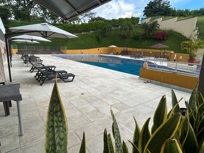 Apartamento de 3 alcobas en venta en Guayanas, Floridablanca, 94 m² · foto 8 de 24