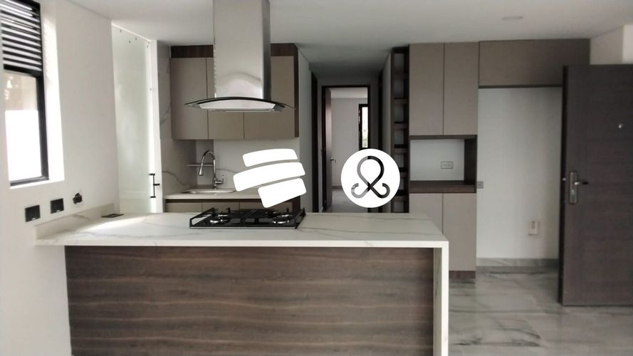 Apartamento de 3 alcobas en venta en Laureles, Medellín, 109 m² · foto 2 de 13