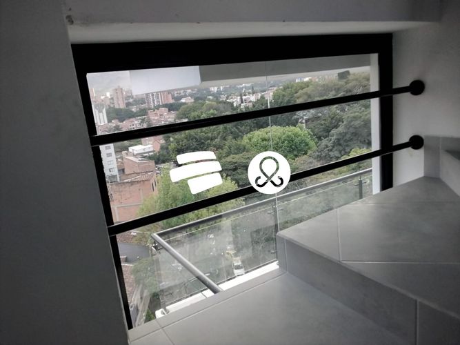 Apartamento de 3 alcobas en venta en Laureles, Medellín, 109 m² · foto 12 de 13