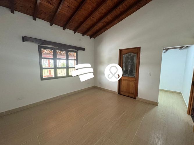 Finca en venta en Santa Elena, Medellín, 1320 m² · foto 6 de 12