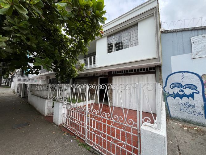 Casa de 4 alcobas en venta en El Lido, Cali, 236 m² · foto 14 de 16