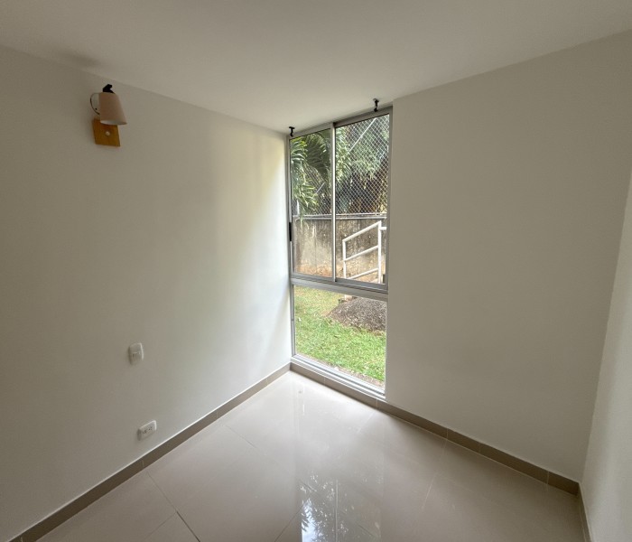 Apartamento en venta en Altos De Santa Elena, Cali · foto 19 de 24