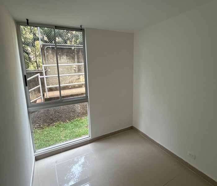 Apartamento en venta en Altos De Santa Elena, Cali · foto 20 de 24