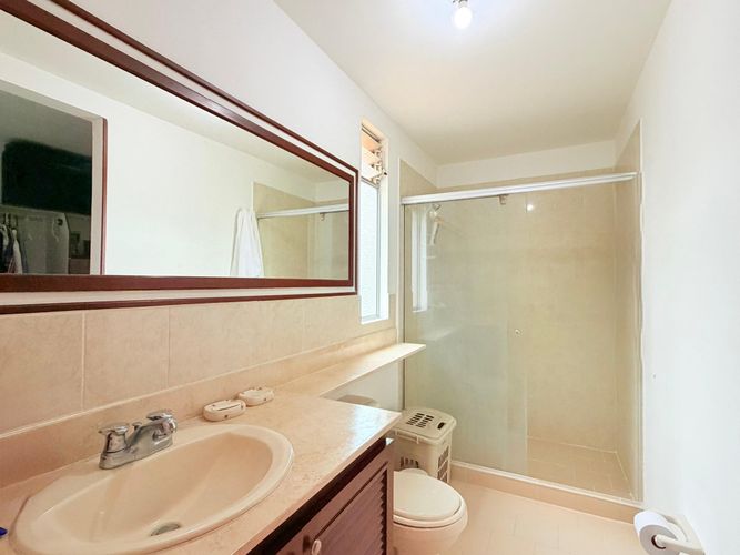 Casa de 4 alcobas en venta en El Castillo, Jamundí, 223 m² · foto 13 de 21