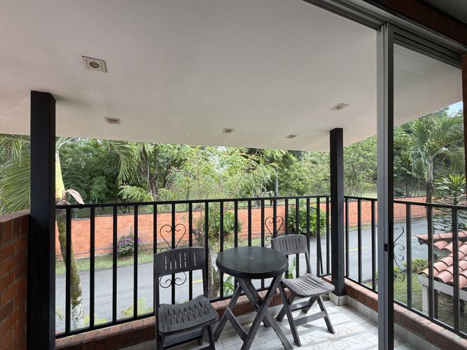 Casa de 4 alcobas en venta en El Castillo, Jamundí, 223 m² · foto 19 de 21
