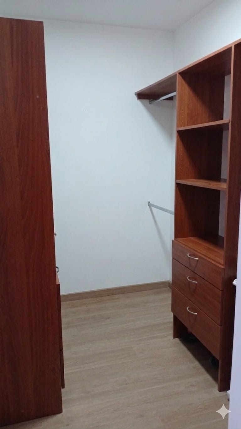 Apartamento en venta en Mazuren, Bogotá · foto 3 de 14