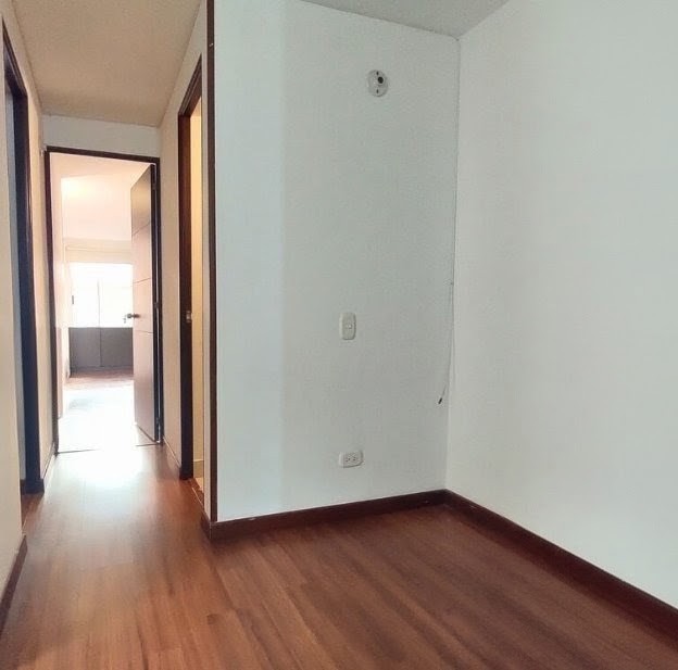 Apartamento en venta en Mazuren, Bogotá · foto 5 de 14
