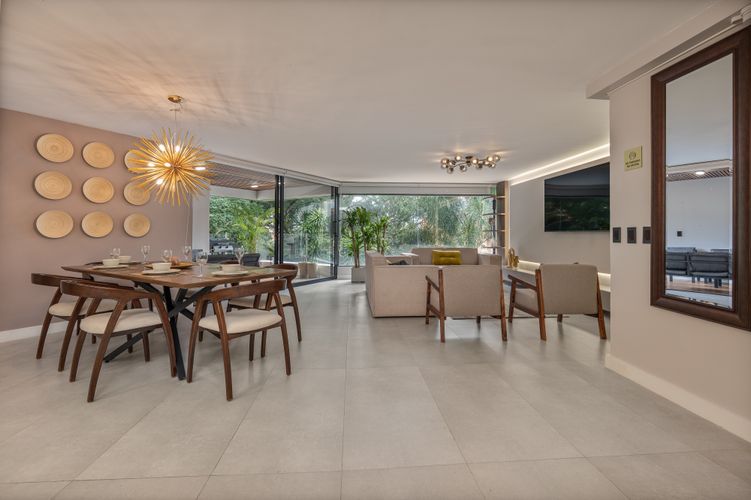 Apartamento de 3 alcobas en venta en La Florida, Medellín, 200 m² · foto 8 de 18