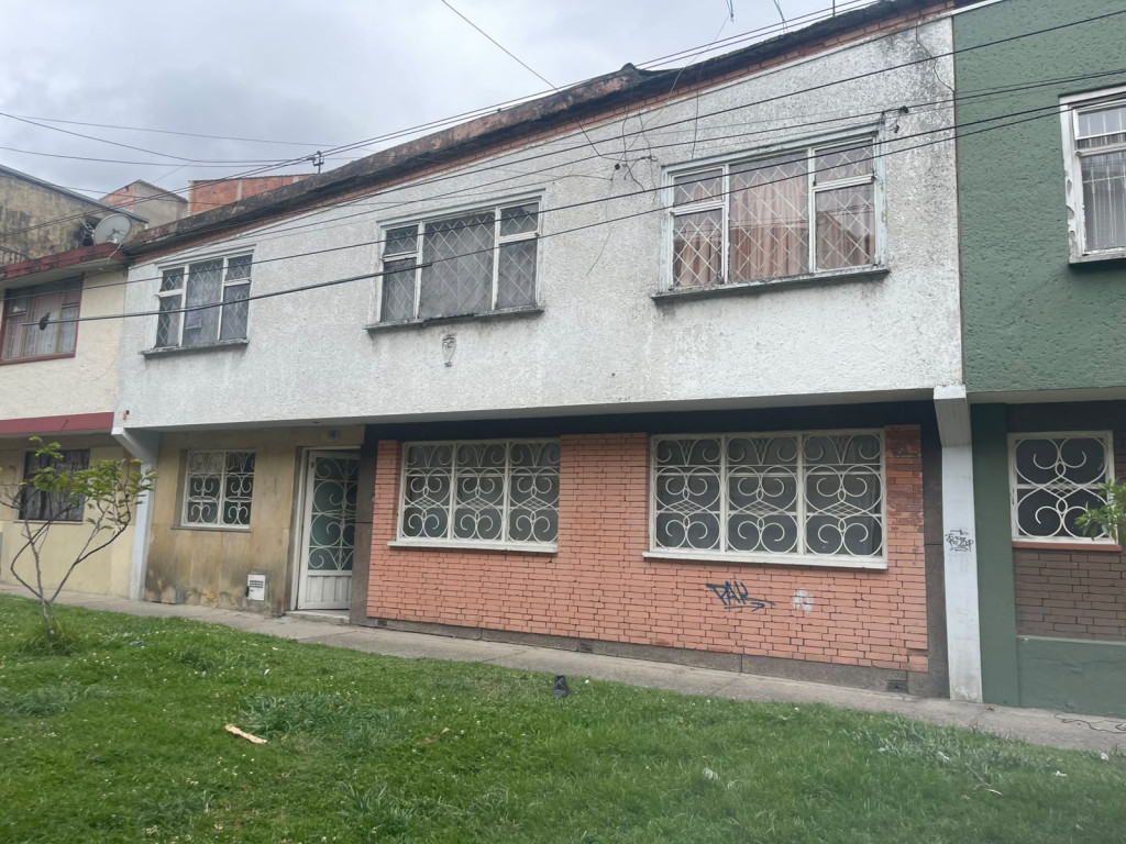 Casa en venta en Santa Isabel, Bogotá · foto 2 de 22