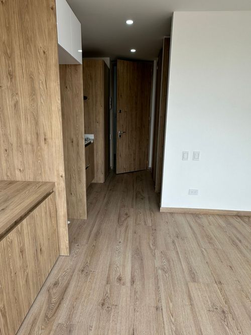 Apartaestudio en venta en Chico Norte, Bogotá, 25 m² · foto 9 de 14