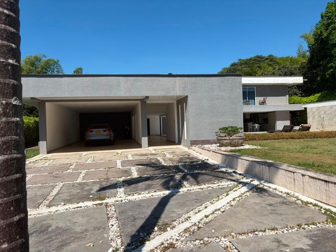 Casa de 5 alcobas en arriendo en Las Mercedes, Jamundí, 800 m² · foto 9 de 9