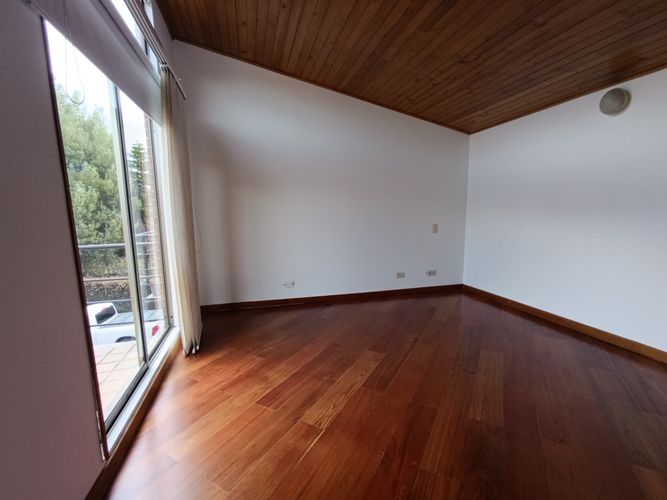 Casa de 4 alcobas en venta en Altos De La Colina, Bogotá, 137 m² · foto 7 de 20