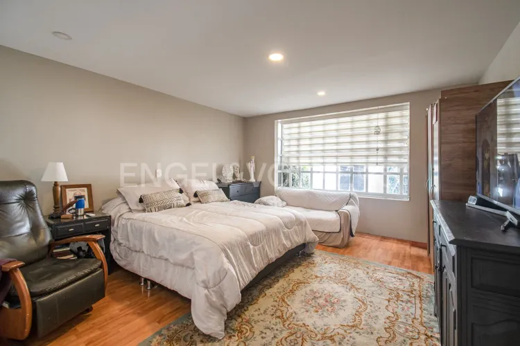 Casa de 3 alcobas en venta en Pasadena, Bogotá, 300 m² · foto 10 de 21