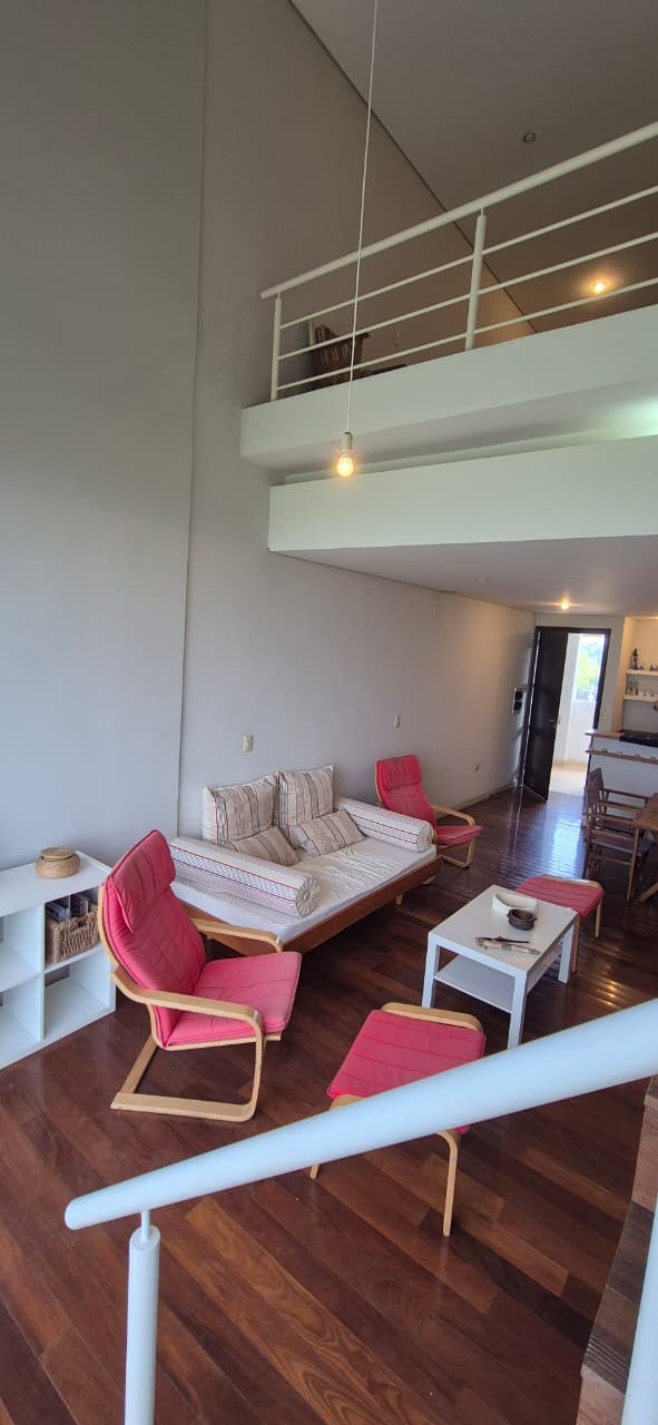 VENDO MONOAMBIENTE TIPO LOFT ZONA DEL YACHT - foto 5