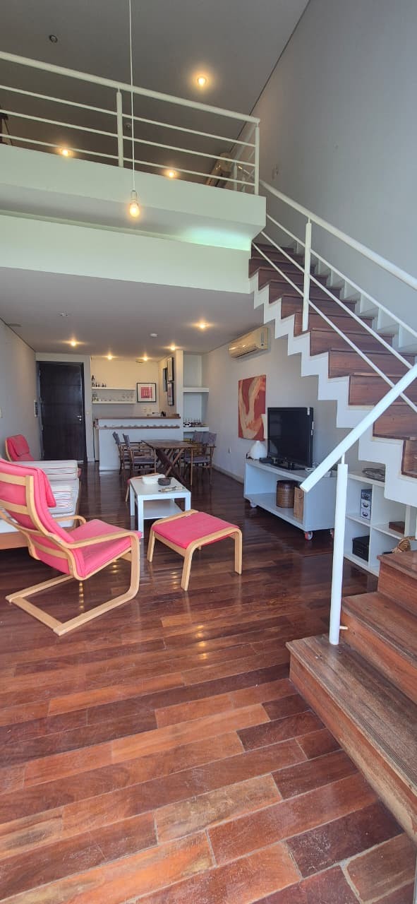 VENDO MONOAMBIENTE TIPO LOFT ZONA DEL YACHT - foto 2