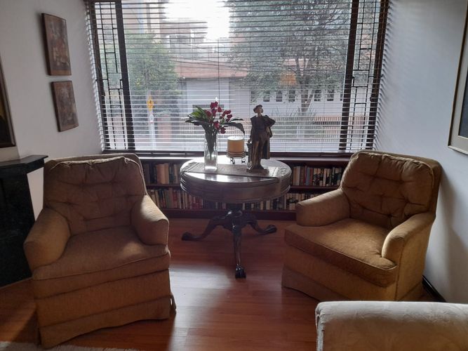 Apartamento de 2 alcobas en venta en Santa Barbara, Bogotá, 152 m² · foto 4 de 24