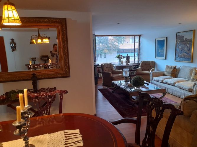 Apartamento de 2 alcobas en venta en Santa Barbara, Bogotá, 152 m² · foto 6 de 24