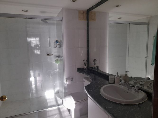 Apartamento de 2 alcobas en venta en Santa Barbara, Bogotá, 152 m² · foto 10 de 24