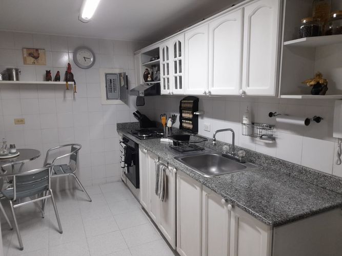 Apartamento de 2 alcobas en venta en Santa Barbara, Bogotá, 152 m² · foto 16 de 24