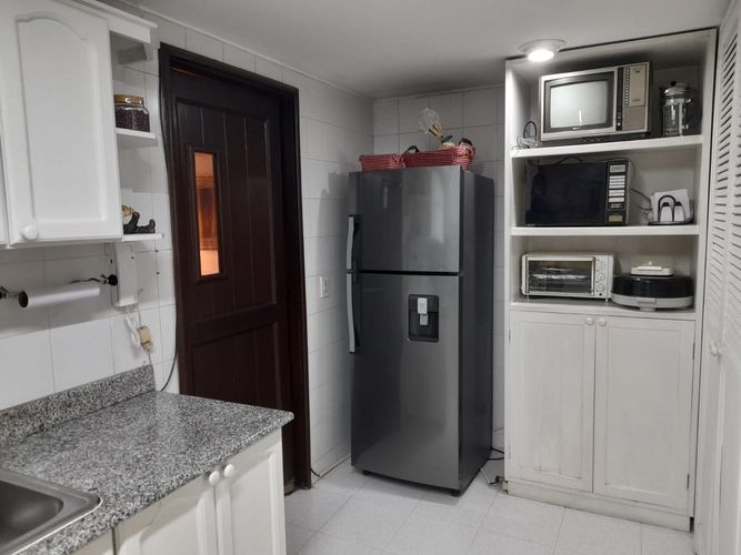 Apartamento de 2 alcobas en venta en Santa Barbara, Bogotá, 152 m² · foto 18 de 24