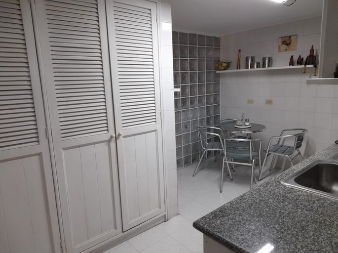 Apartamento de 2 alcobas en venta en Santa Barbara, Bogotá, 152 m² · foto 19 de 24