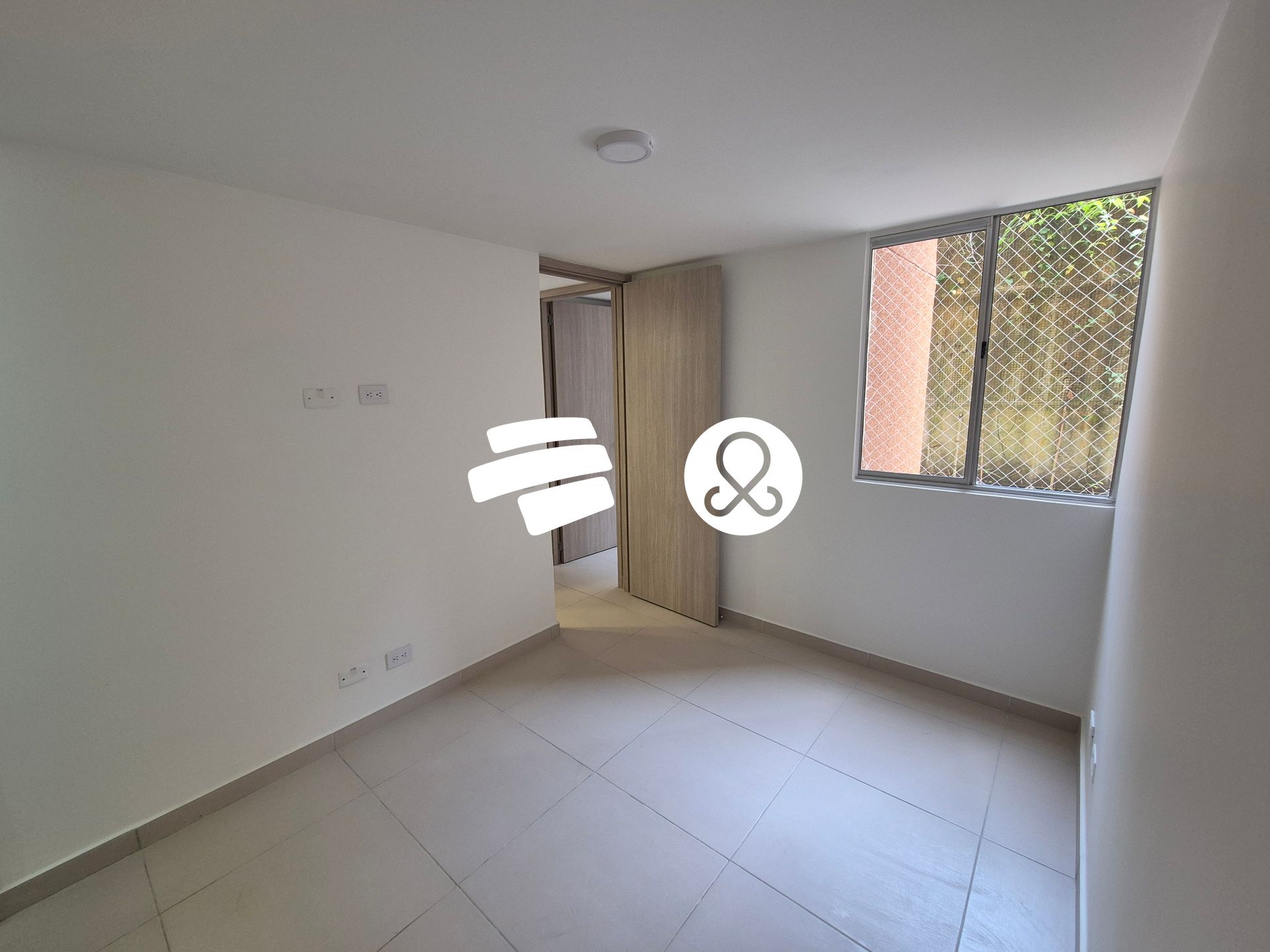 Apartamento en venta en San Antonio De Prado, Medellín · foto 8 de 17