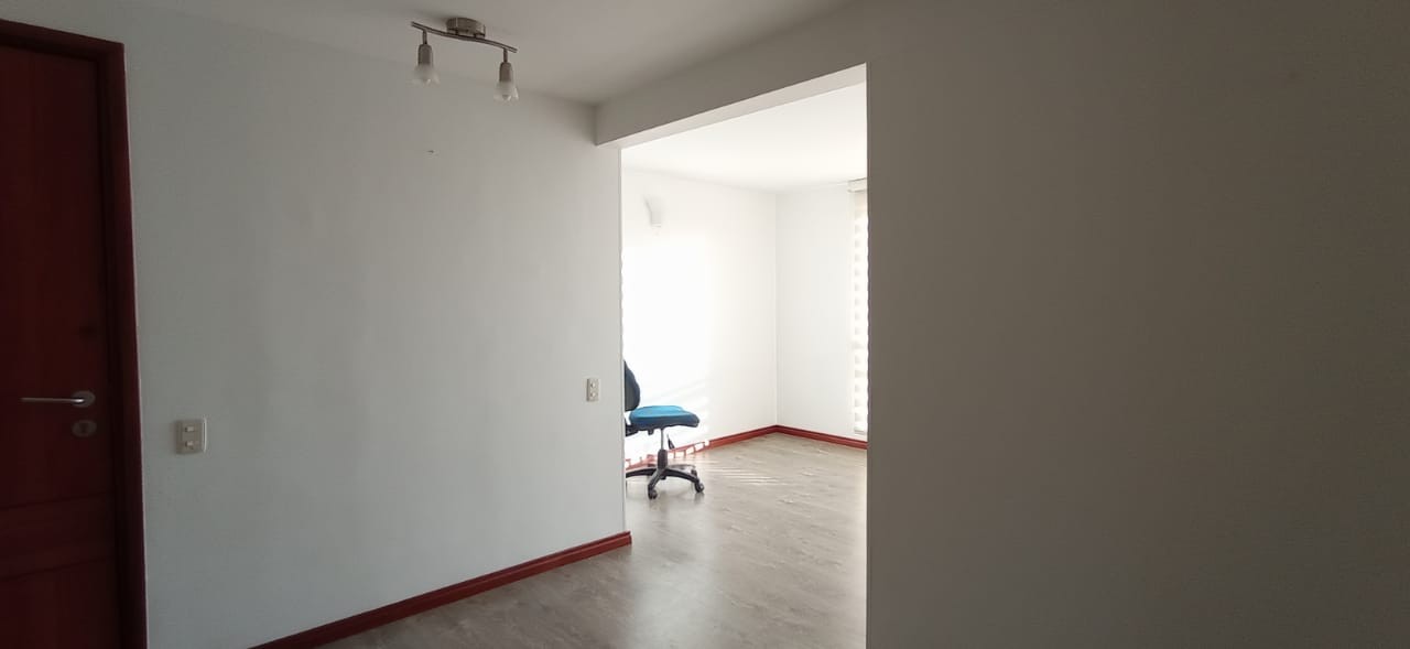 Apartamento en venta en La Floresta, Bogotá · foto 4 de 24