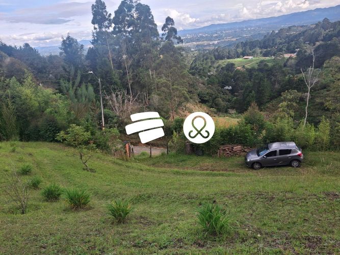 Finca en venta en Santa Elena, Medellín, 2184 m² · foto 5 de 23