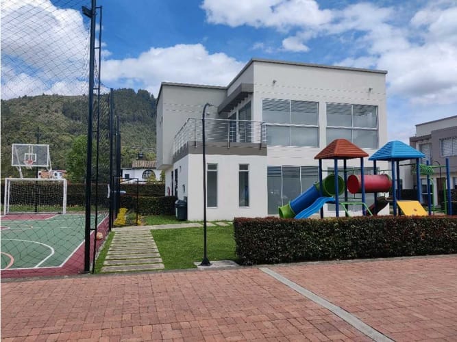 Casa de 3 alcobas en venta en San Patricio, Chía, 110 m² · foto 23 de 24