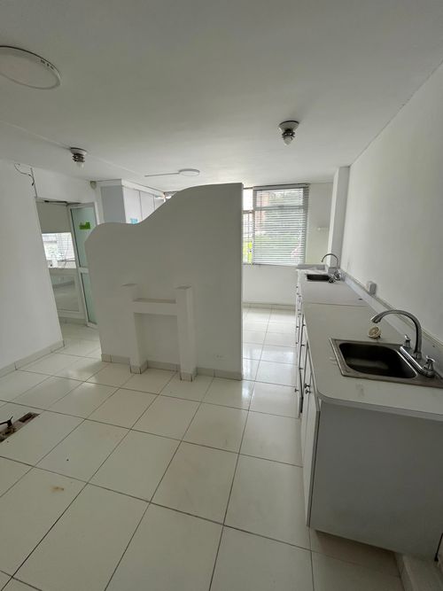 Local en arriendo en Prados Del Norte, Cali, 120 m² · foto 5 de 8