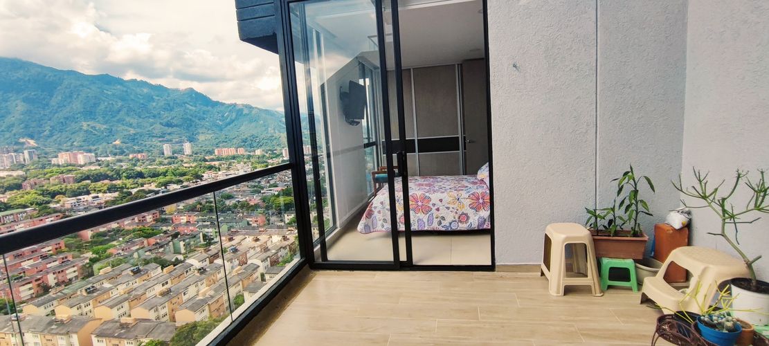 Apartamento de 3 alcobas en venta en Jordan, Ibagué, 129 m² · foto 2 de 14