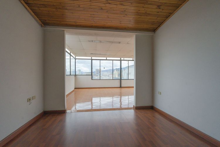 Apartamento de 6 alcobas en venta en Chapinero, Bogotá, 430 m² · foto 20 de 24