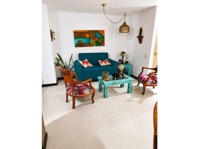 Apartamento de 3 alcobas en venta en La Pilarica, Medellín, 77 m² · foto 3 de 12