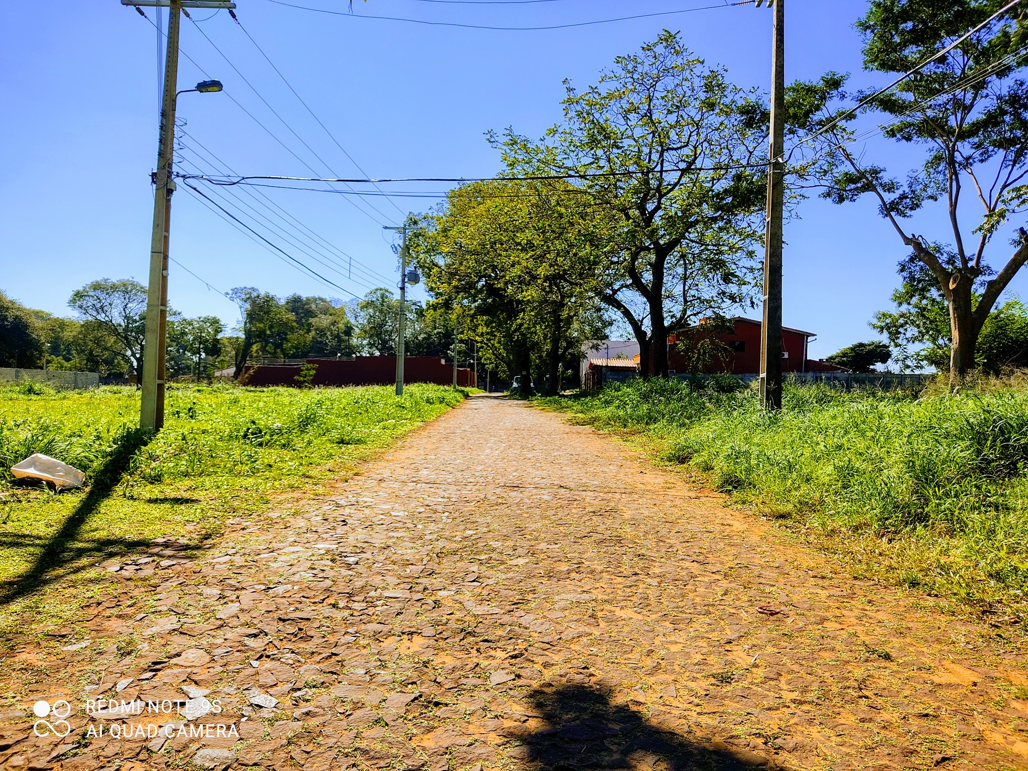 TERRENO DE 1488 M2 EN LUQUE BARRIO JULIO CORREA — foto 3