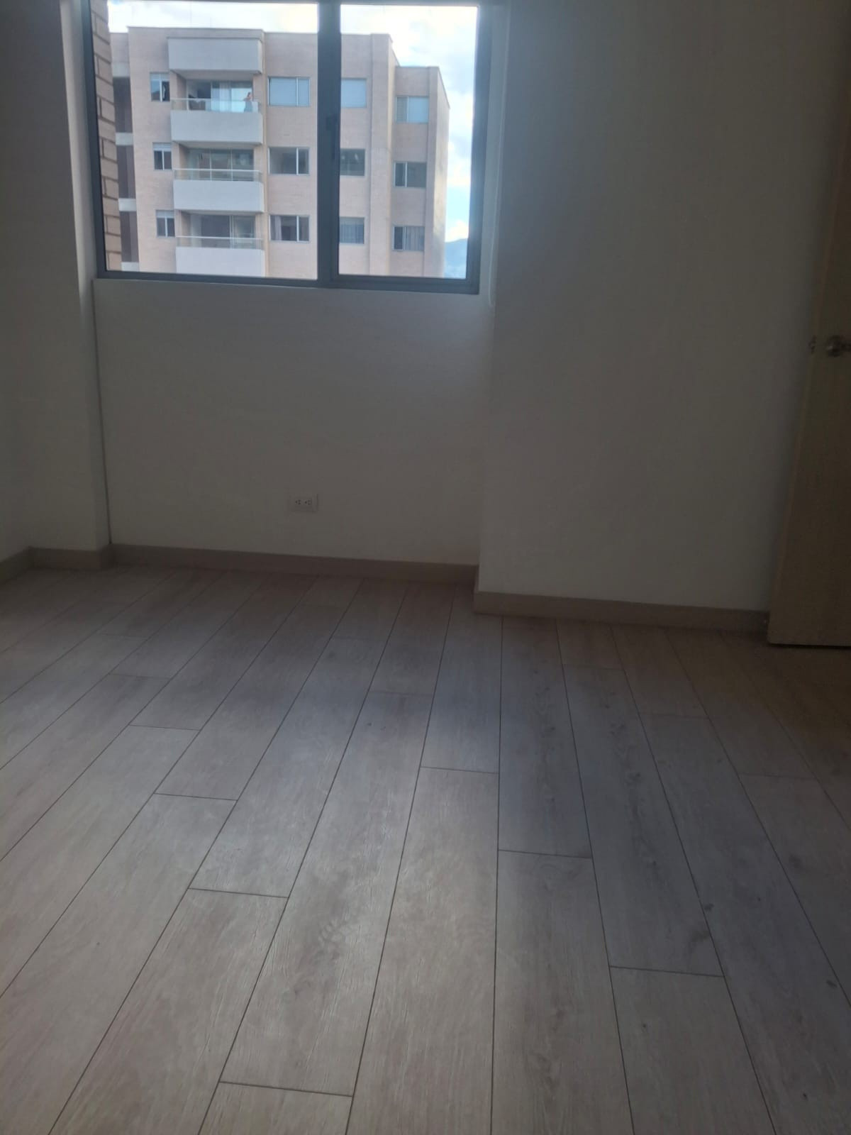 Apartamento en arriendo en El Portal, Envigado · foto 12 de 16