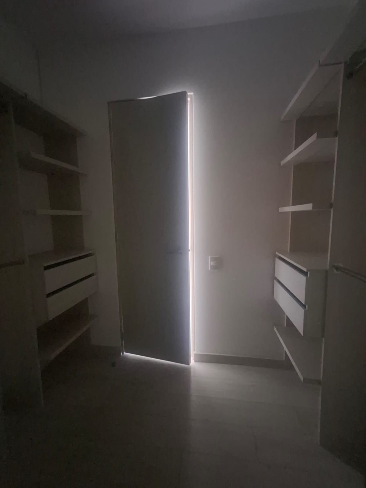 Apartamento en arriendo en El Portal, Envigado · foto 13 de 16
