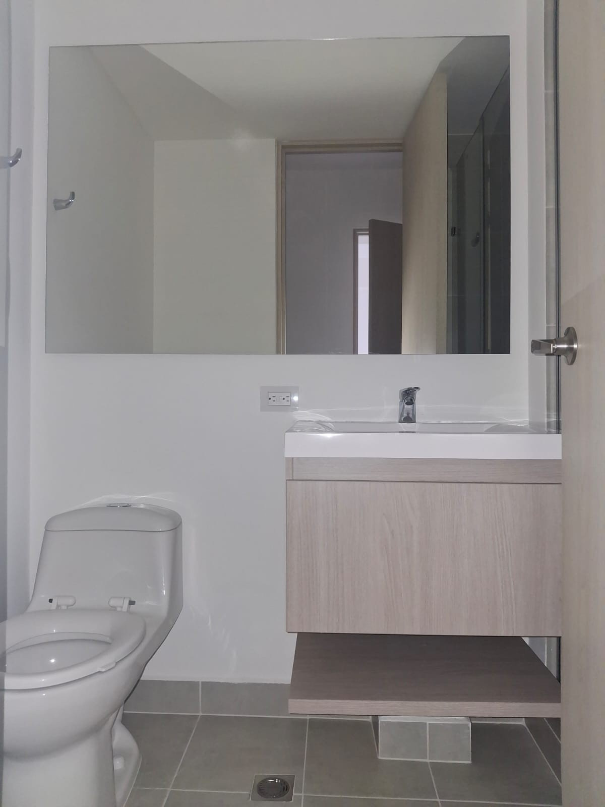 Apartamento en arriendo en El Portal, Envigado · foto 14 de 16