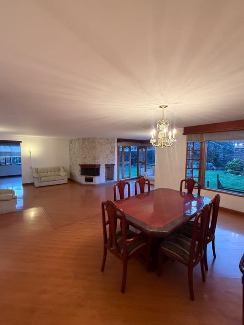 Casa de 4 alcobas en venta en San Jose De Bavaria, Bogotá, 250 m² · foto 10 de 24