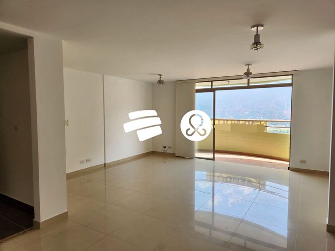 Apartamento en venta en Belén, Medellín · foto 2 de 18