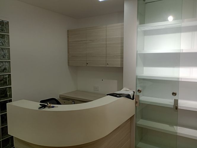 Consultorio en arriendo en El Poblado, Medellín, 44 m² · foto 2 de 11