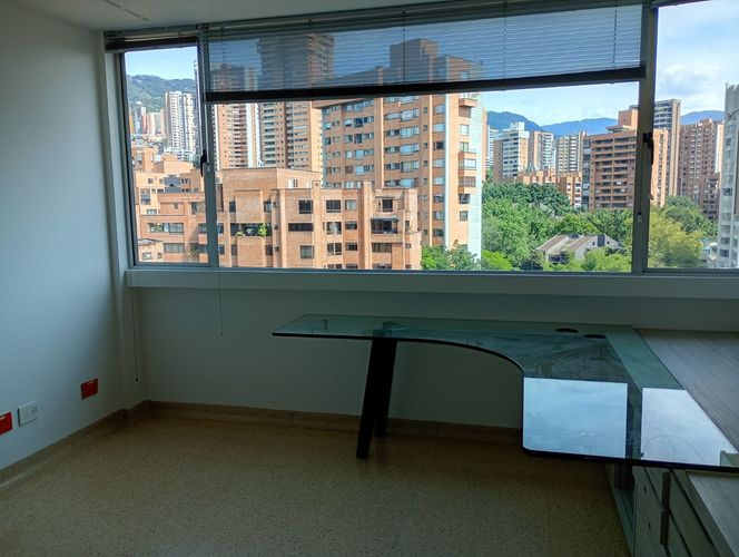 Consultorio en arriendo en El Poblado, Medellín, 44 m² · foto 8 de 11