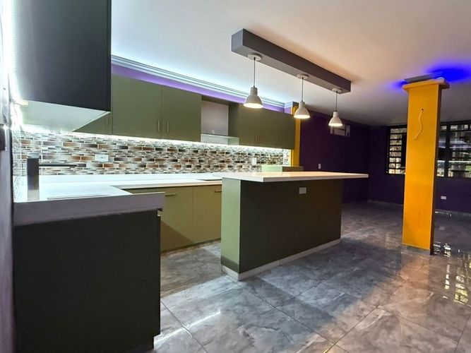 Oficina en venta en El Poblado, Medellín, 220 m² · foto 7 de 9