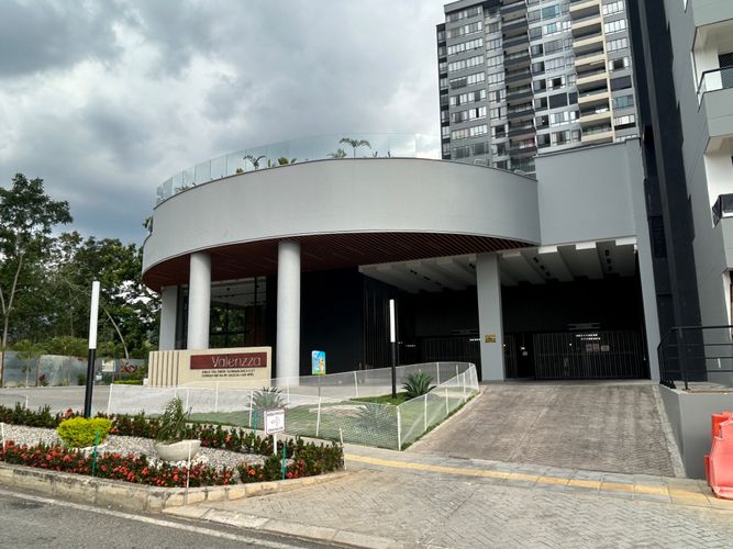 Apartamento de 3 alcobas en venta en Ecoparque Natura, Floridablanca, 112 m² · foto 2 de 20