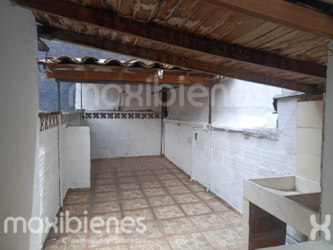 Apartamento de 8 alcobas en venta en Poblado Del Sur, La Estrella, 320 m² · foto 19 de 19